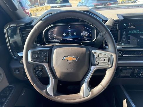 Used 2025 Chevrolet Silverado 2500 LTZ w/ Z71 Chrome Sport Edition image 3