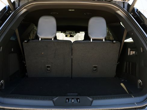 Used 2026 Ford Explorer ST image 40