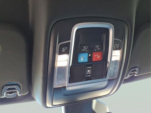 New 2026 RAM 1500 Laramie AWD/4WD image 25
