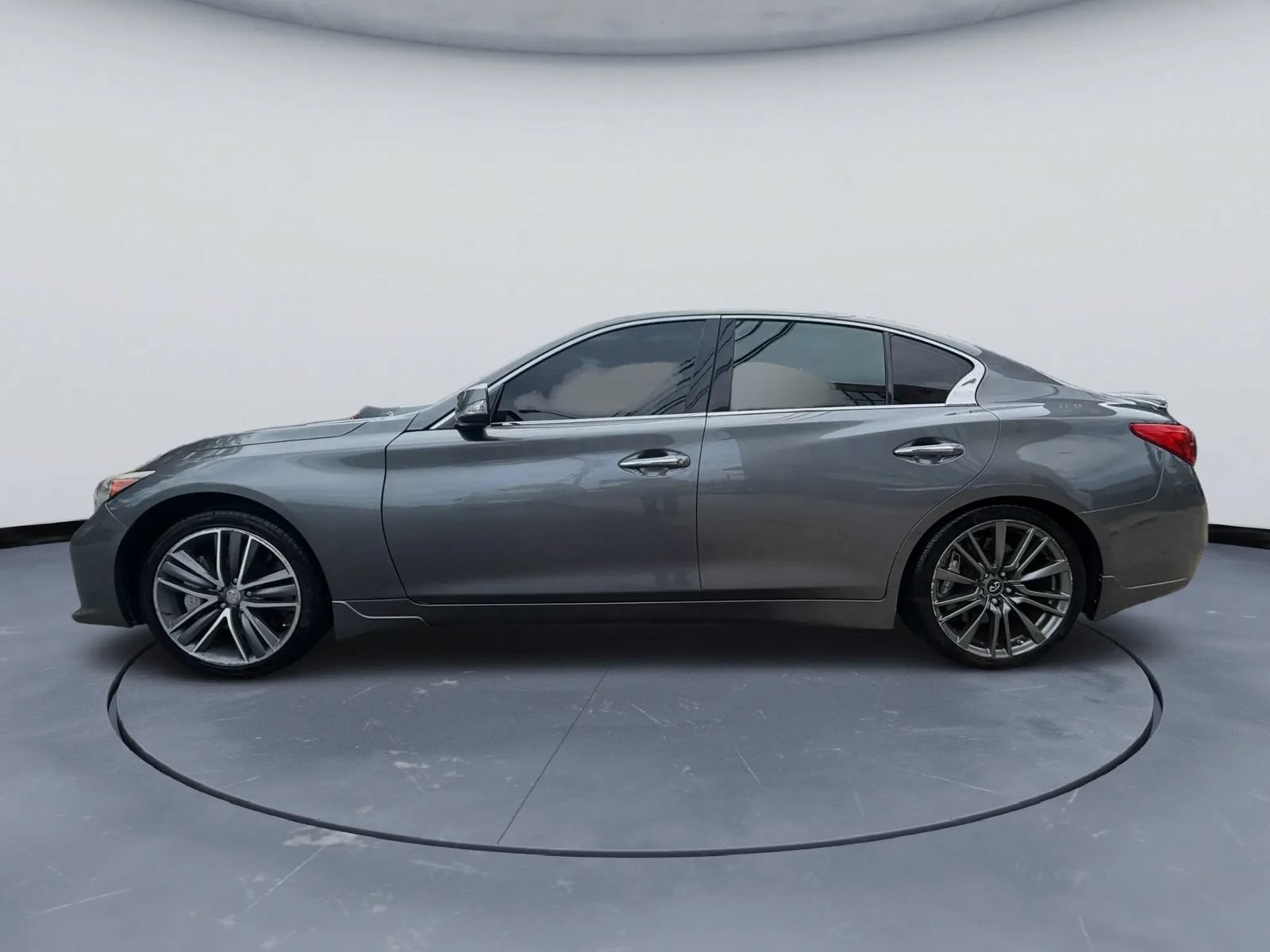 Used 2015 INFINITI Q50 AWD image 3
