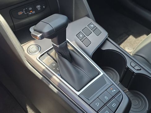 New 2026 Kia Sportage SX FWD image 28