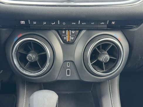 Used 2023 Chevrolet Blazer LT w/ Midnight/Sport Edition image 16