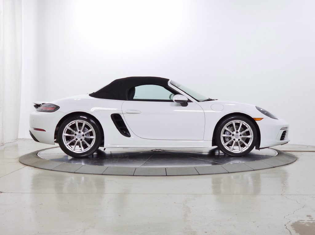 Used 2019 Porsche 718 Boxster RWD image 10