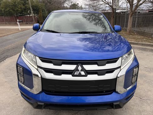 Used 2020 Mitsubishi Outlander Sport ES image 2