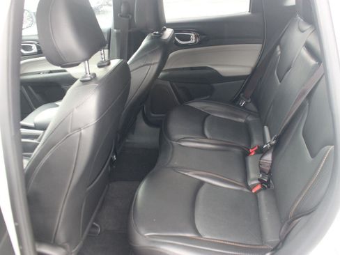 Used 2023 Jeep Compass Limited AWD/4WD image 28