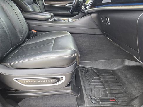 Used 2022 Jeep Grand Wagoneer Series II w/ Premium Group II image 16