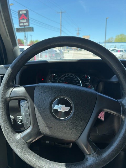 Used 2016 Chevrolet Express 2500 Extended RWD image 17