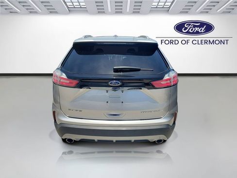Used 2019 Ford Edge Titanium FWD image 4