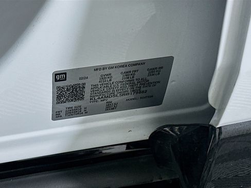 Used 2024 Buick Encore GX Sport Touring FWD image 12