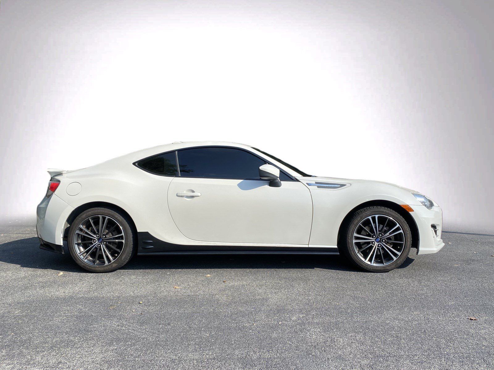 Used 2016 Subaru BRZ Limited w/ Popular Package #6 RWD image 2