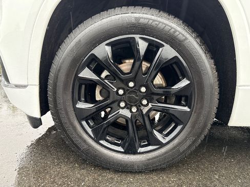 Used 2020 Chevrolet Traverse Premier image 9