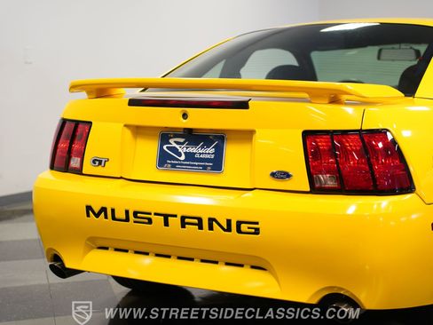 Used 2004 Ford Mustang GT RWD image 27