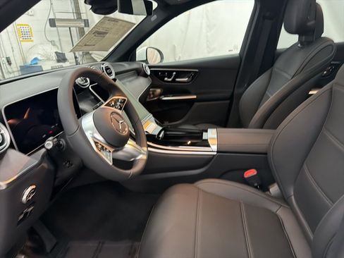 New 2026 Mercedes-Benz GLC 300 image 14
