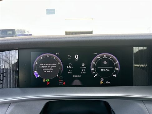 New 2026 Volkswagen Tiguan SE R-Line image 19