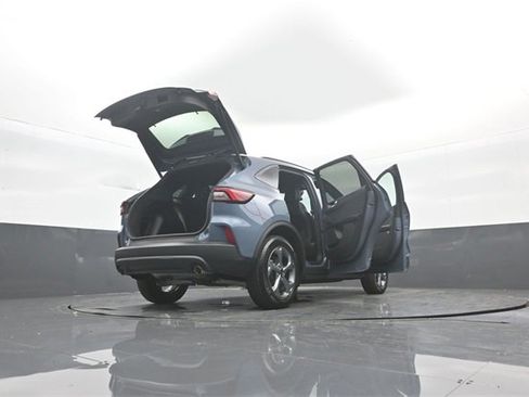 Certified 2025 Ford Escape ST-Line Elite image 39