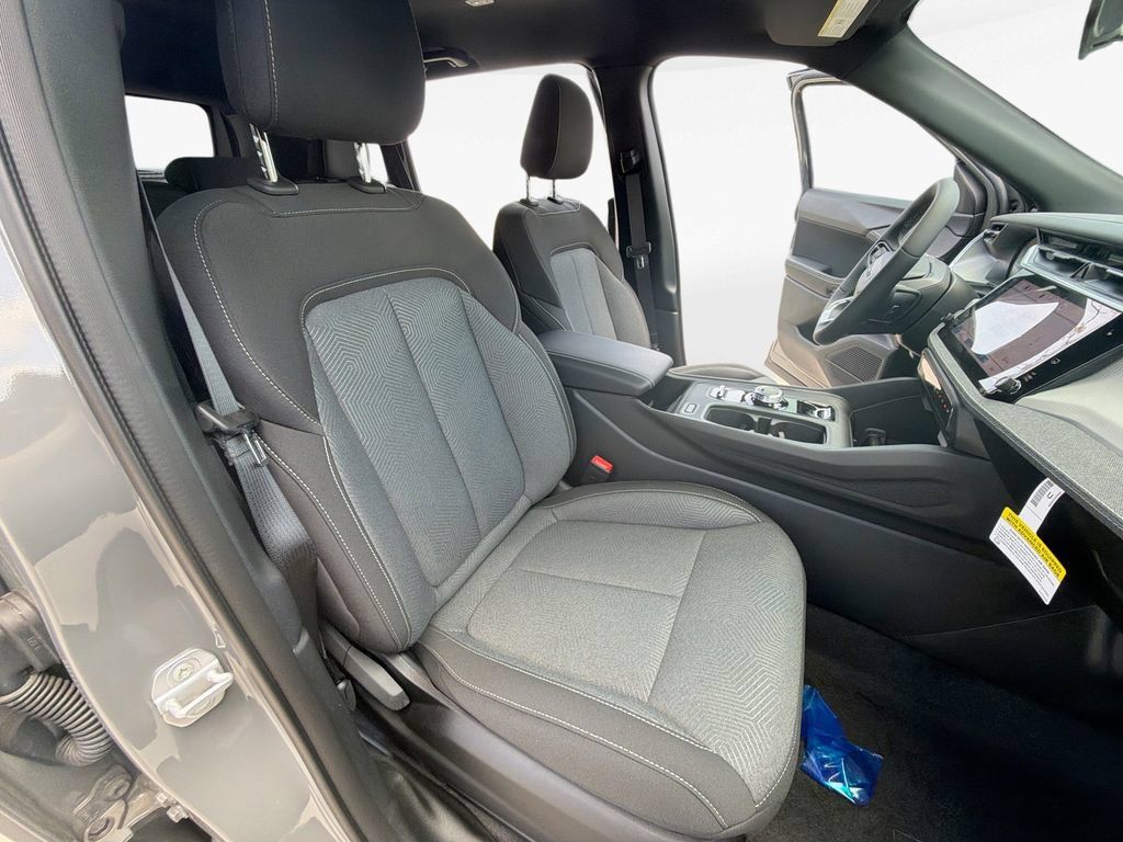 New 2026 Jeep Cherokee Laredo AWD/4WD image 28