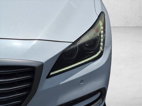 Used 2018 Genesis G80 5.0 Ultimate AWD/4WD image 9