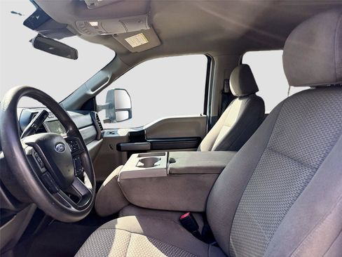 Used 2021 Ford F350 XLT image 23