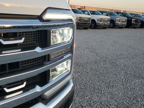 New 2026 Ford F250 Lariat w/ Lariat Premium Package AWD/4WD image 4