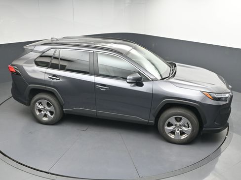 Used 2022 Toyota RAV4 XLE FWD image 41
