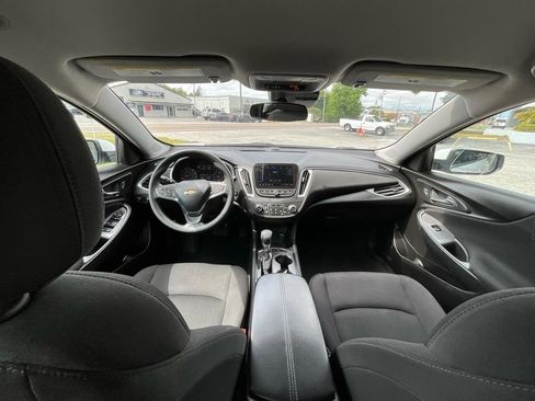 Used 2024 Chevrolet Malibu LT image 39