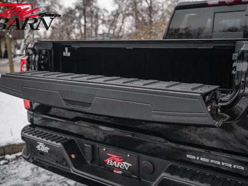 Used 2024 GMC Sierra 2500 Denali Ultimate image 18