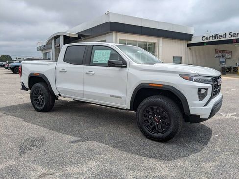 New 2026 GMC Canyon Elevation w/ Convenience Package image 3