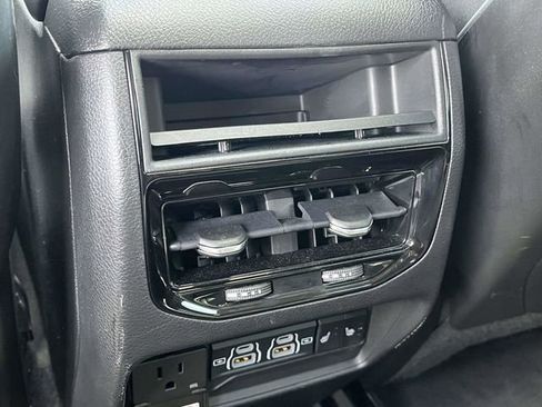 Used 2022 Jeep Grand Cherokee Limited AWD/4WD image 20