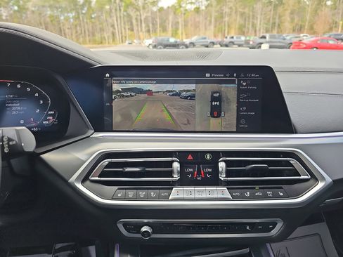 Used 2022 BMW X5 xDrive40i w/ Premium Package image 25