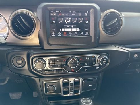 Used 2020 Jeep Wrangler Unlimited Sport S image 28