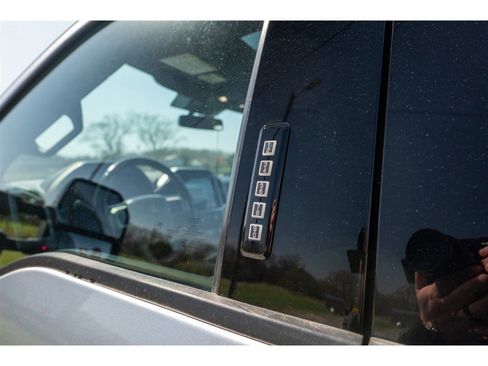 Used 2022 Ford F250 Lariat w/ Lariat Ultimate Package image 34