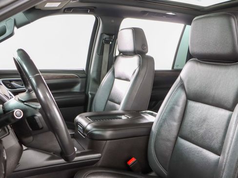 Used 2021 Chevrolet Suburban Z71 image 27