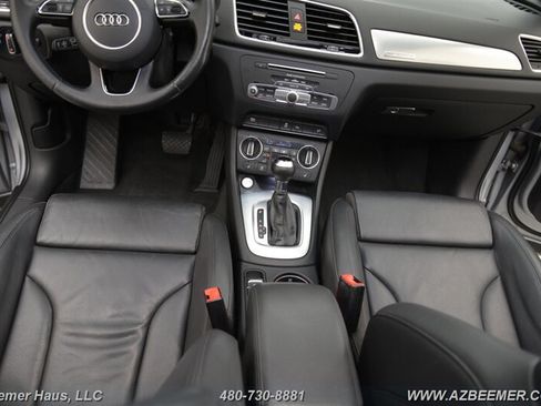 Used 2018 Audi Q3 2.0T Premium Plus w/ Premium Plus Package AWD/4WD image 17