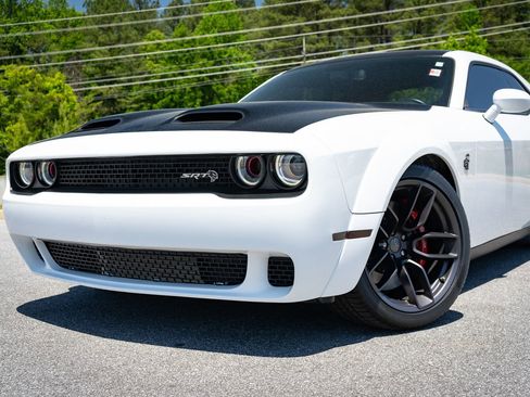 Used 2019 Dodge Challenger SRT Hellcat RWD image 6