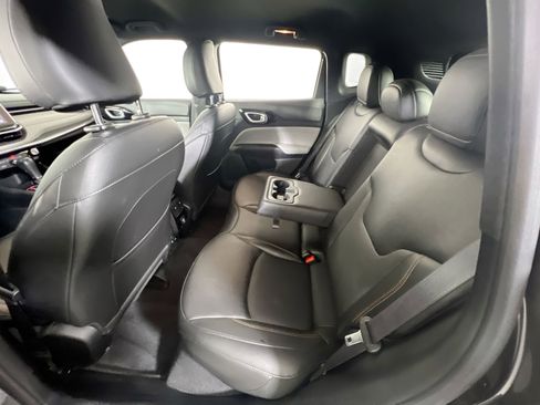 Used 2023 Jeep Compass Limited AWD/4WD image 22