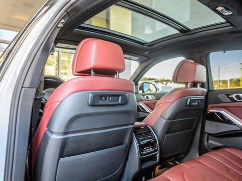 Used 2021 BMW X6 xDrive40i w/ M Sport Package image 43
