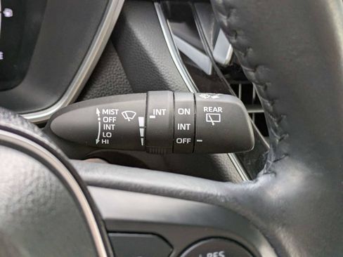 Used 2023 Toyota Corolla Cross XLE w/ Convenience Package image 34