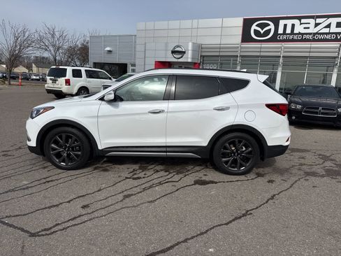 Used 2018 Hyundai Santa Fe Sport image 8