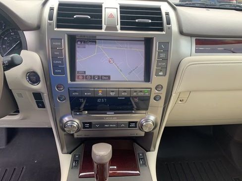 Used 2016 Lexus GX 460 w/ Premium Package image 34