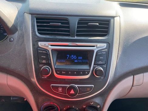 Used 2016 Hyundai Accent SE w/ Option Group 02 FWD image 16