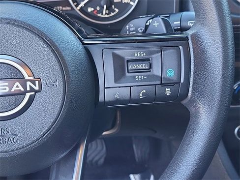 Certified 2023 Nissan Rogue SV image 10