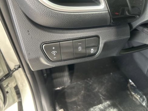 New 2026 Kia Seltos S image 11