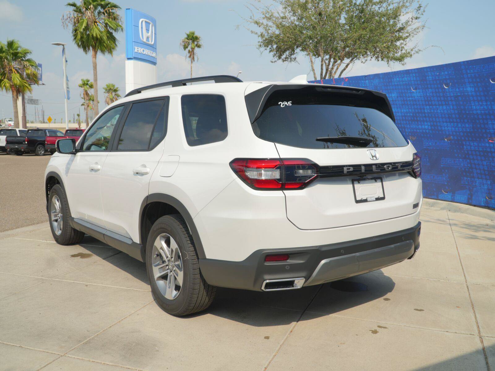 New 2026 Honda Pilot EX-L image 9