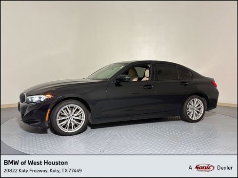 Used 2023 BMW 330i Sedan w/ Driving Assistance Package RWD image 1