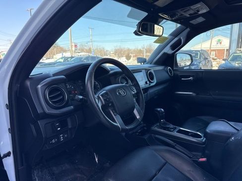 Used 2019 Toyota Tacoma TRD Pro image 9