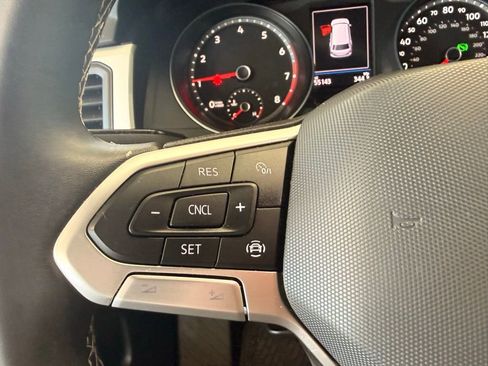 Used 2021 Volkswagen Atlas Cross Sport SE image 24