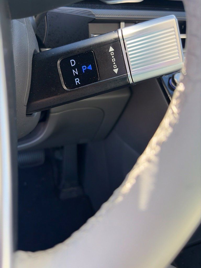 Used 2026 Hyundai Santa Fe SEL AWD/4WD image 15