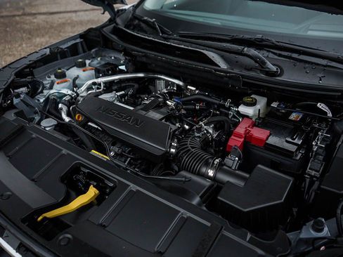 New 2026 Nissan Rogue Platinum image 7