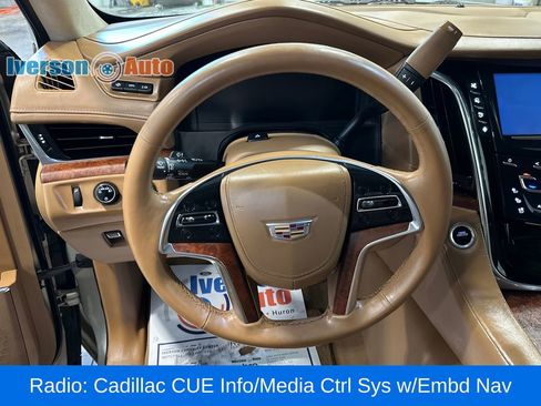 Used 2015 Cadillac Escalade Platinum AWD/4WD image 18