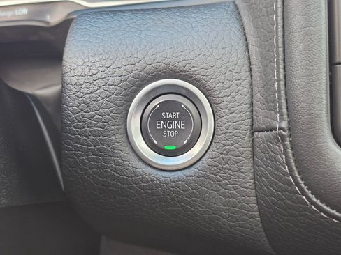 Used 2024 GMC Yukon Denali w/ Denali Reserve Package AWD/4WD image 41